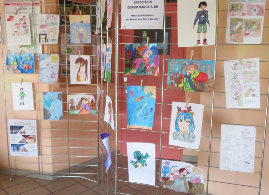 Exposition dessin manga et BD des jeunes visible jusqu'au jeudi 18 juin à la MJC.